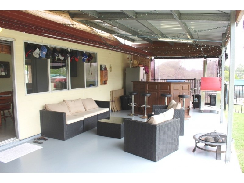 95 Wickham Street, Nanango QLD 4615