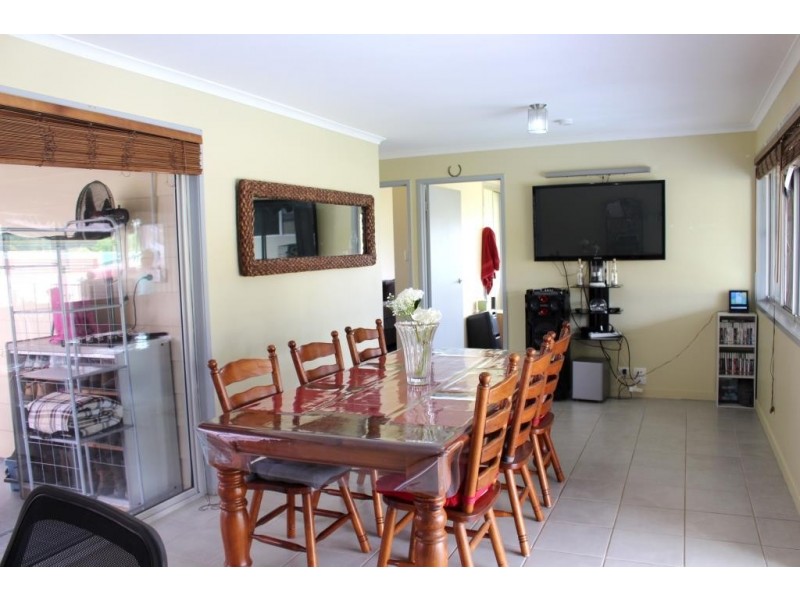 95 Wickham Street, Nanango QLD 4615