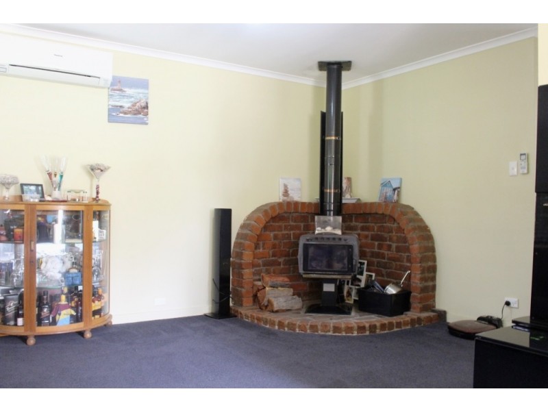 95 Wickham Street, Nanango QLD 4615