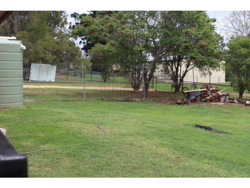 95 Wickham Street, Nanango QLD 4615