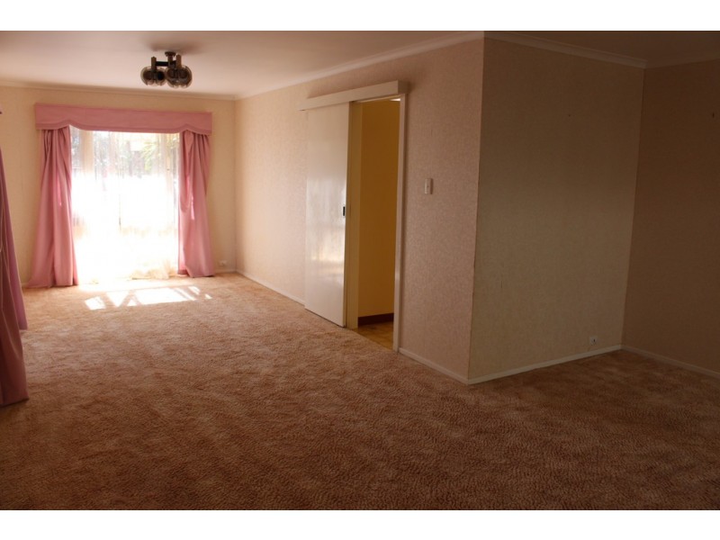 6 Cowie Drive, Kingaroy QLD 4610