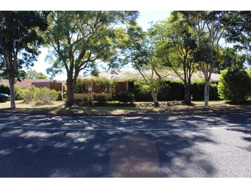 6 Cowie Drive, Kingaroy QLD 4610