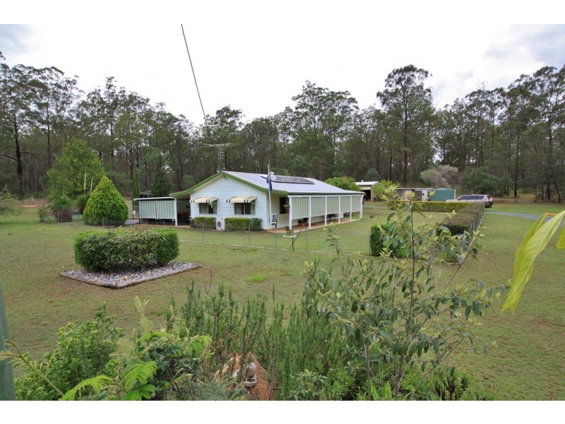 36 LORNA COURT, Blackbutt QLD 4306