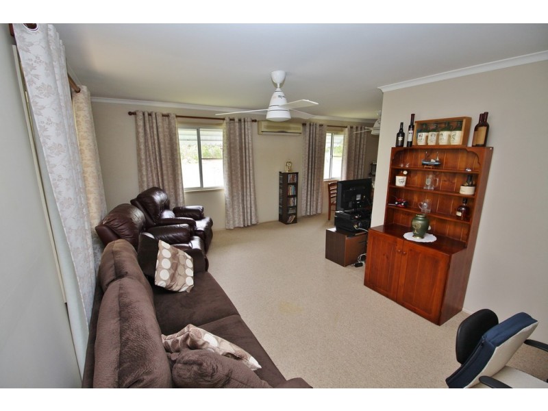 36 LORNA COURT, Blackbutt QLD 4306