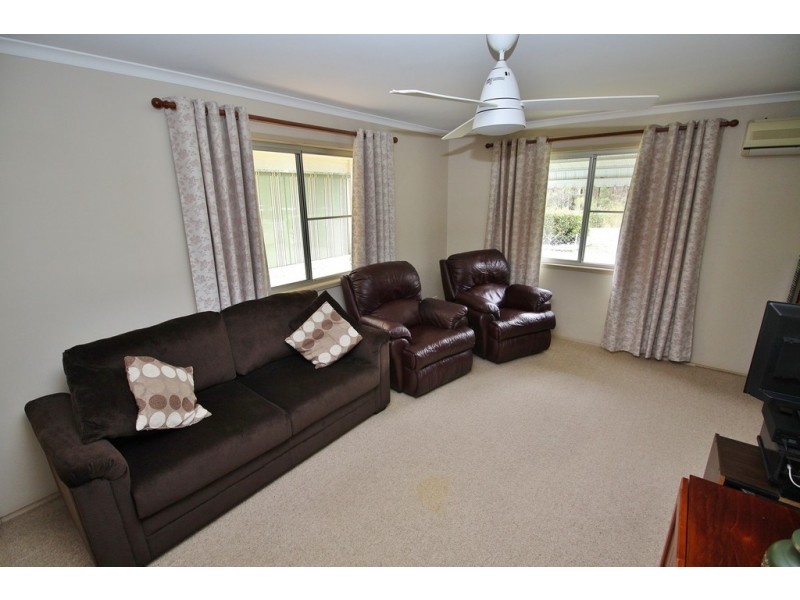 36 LORNA COURT, Blackbutt QLD 4306