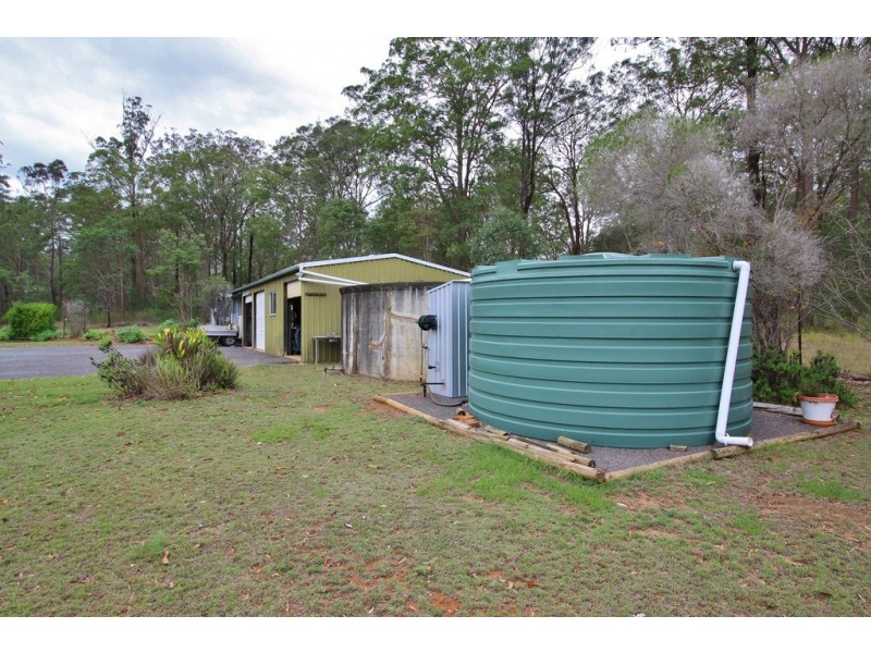 36 LORNA COURT, Blackbutt QLD 4306