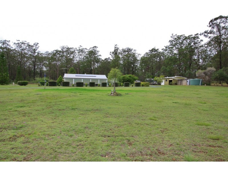 36 LORNA COURT, Blackbutt QLD 4306