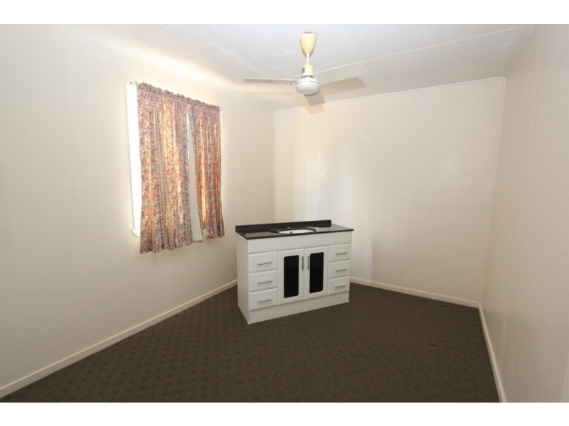 1 Reen St, Kingaroy QLD 4610