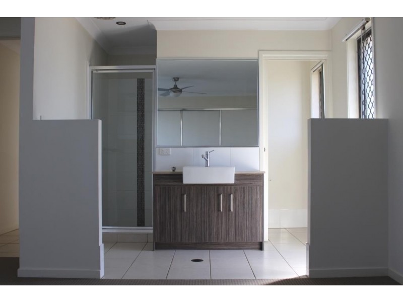 36 Parkside Drive, Kingaroy QLD 4610