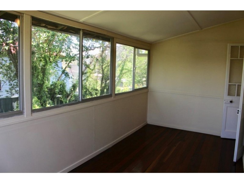 15 Wills Street, Nanango QLD 4615