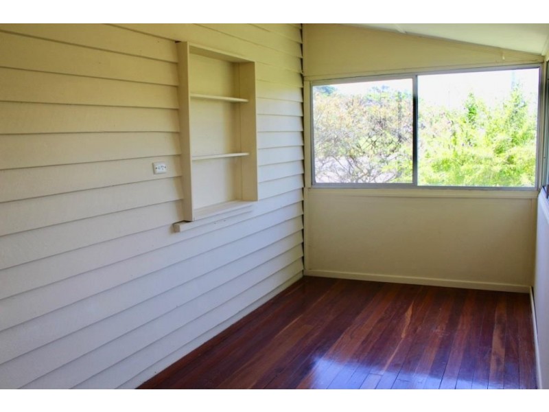 15 Wills Street, Nanango QLD 4615