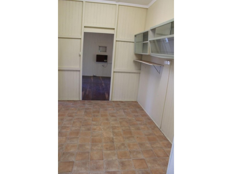 15 Wills Street, Nanango QLD 4615