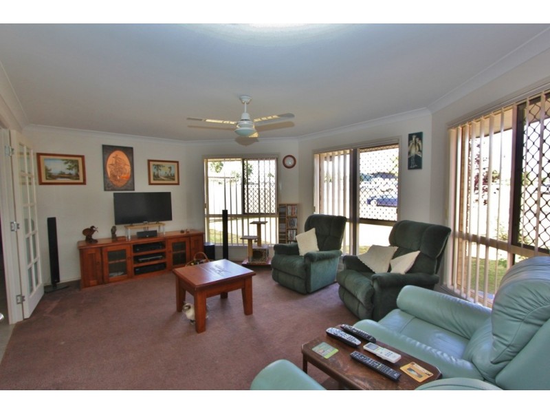 82 Windsor Circle, Kingaroy QLD 4610