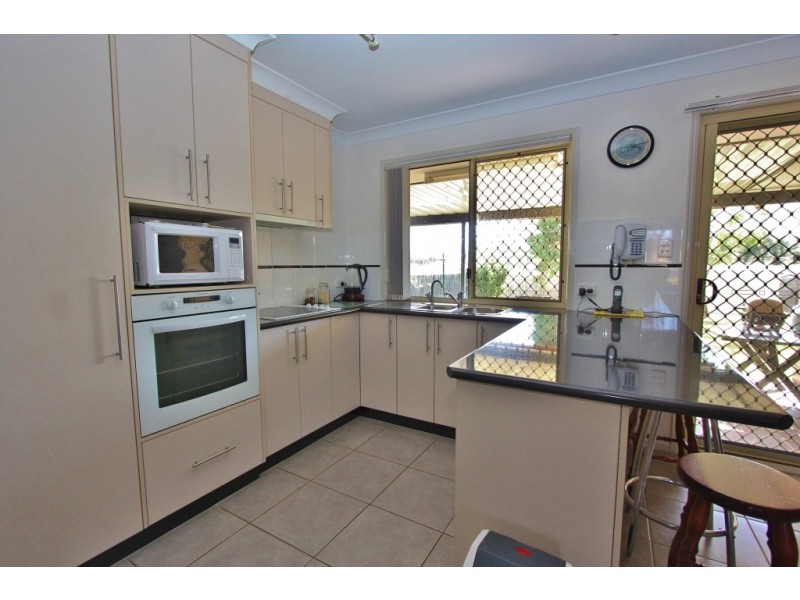 82 Windsor Circle, Kingaroy QLD 4610