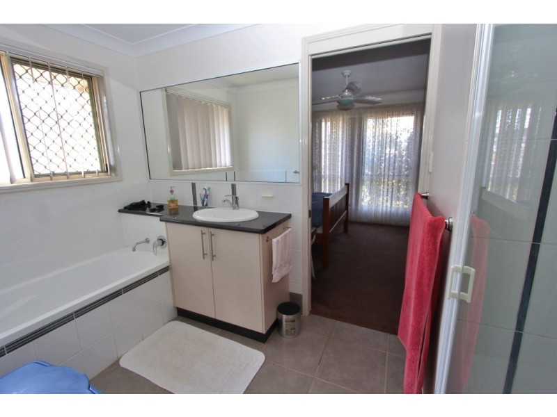 82 Windsor Circle, Kingaroy QLD 4610