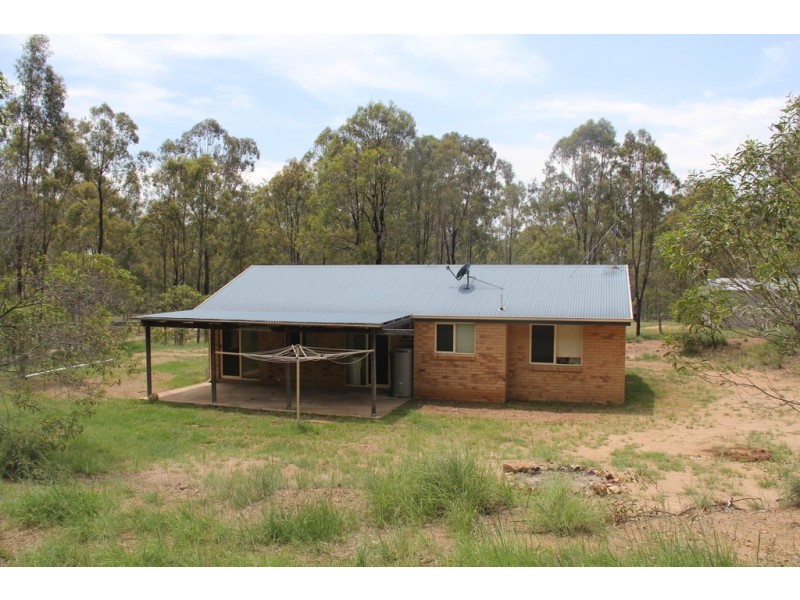 11 Mcnichol Road Wattle Camp, Kingaroy QLD 4610