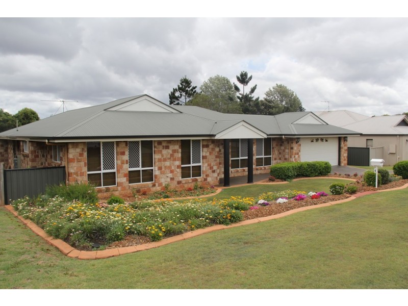 13 AVOCADO CRESCENT, Kingaroy QLD 4610