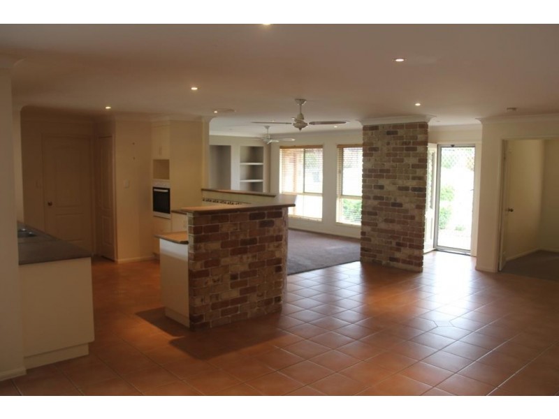 13 AVOCADO CRESCENT, Kingaroy QLD 4610