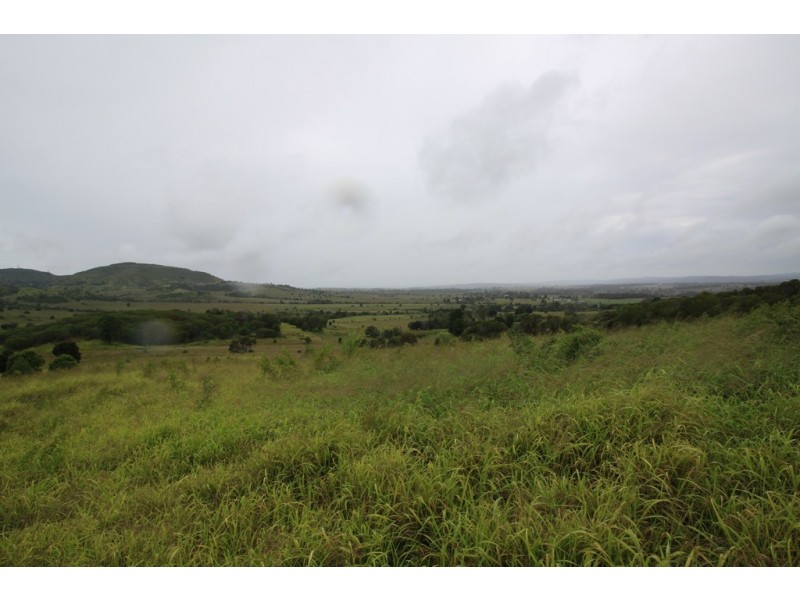 292 CROWNTHORPE ROAD, Tablelands QLD 4605