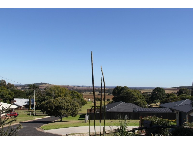 6 Gwalia Court, Kingaroy QLD 4610