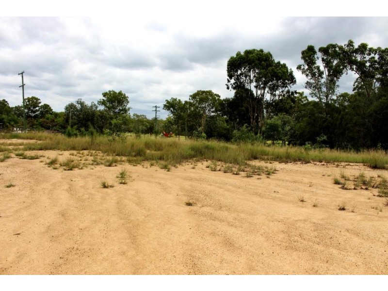 11 Knowles Road, Nanango QLD 4615