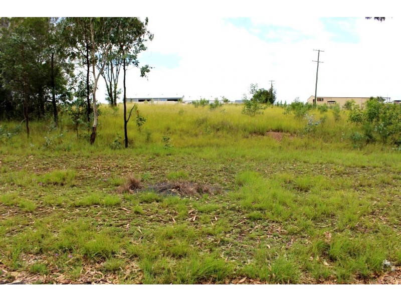 11 Knowles Road, Nanango QLD 4615