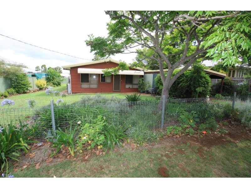 85 ALFORD STREET, Kingaroy QLD 4610