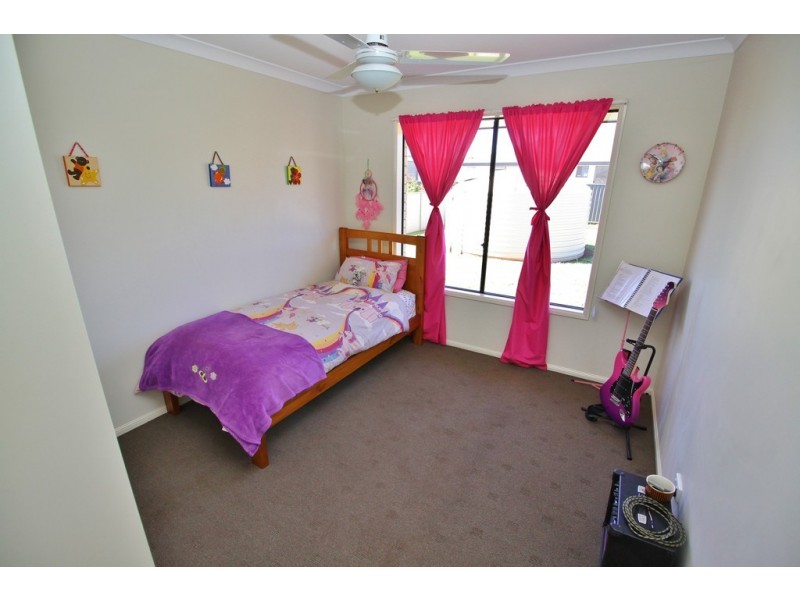 17 BRIDGEMAN PARADE, Kingaroy QLD 4610