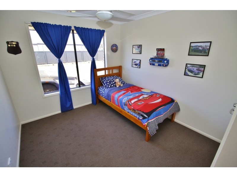 17 BRIDGEMAN PARADE, Kingaroy QLD 4610