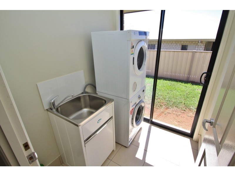 17 BRIDGEMAN PARADE, Kingaroy QLD 4610