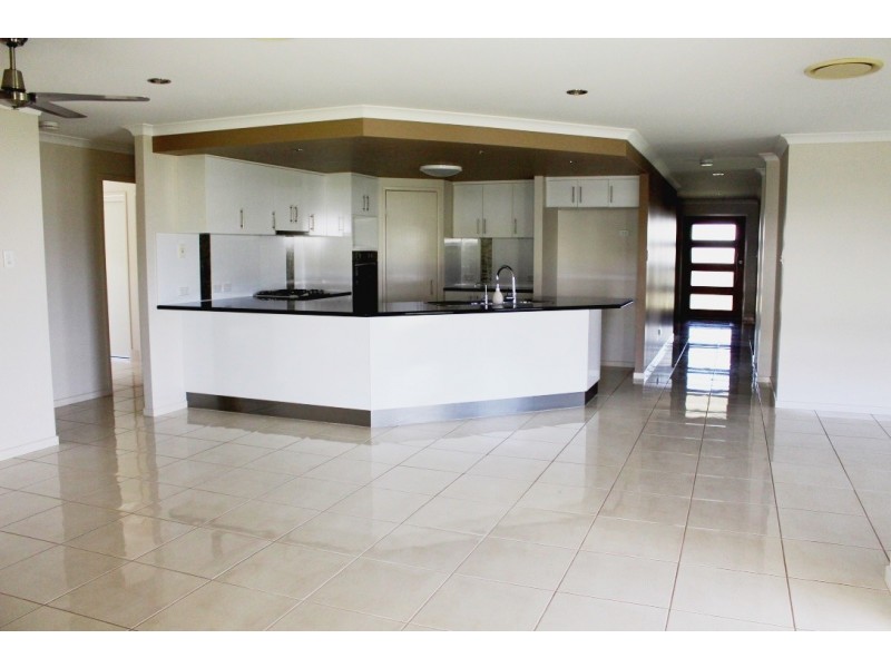 12 Allan Place, Kingaroy QLD 4610