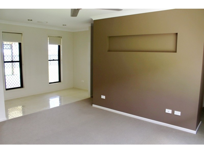 12 Allan Place, Kingaroy QLD 4610