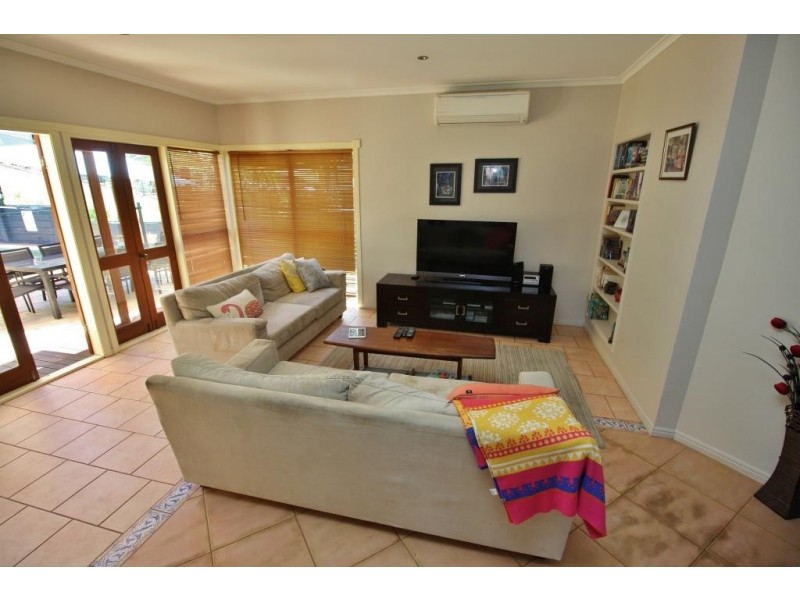 14 FREEMAN COURT, Kingaroy QLD 4610