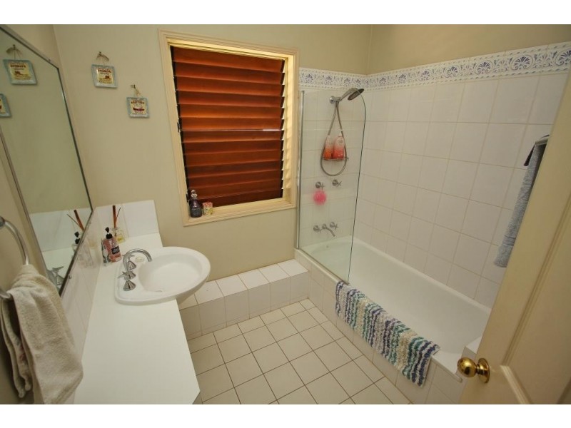 14 FREEMAN COURT, Kingaroy QLD 4610