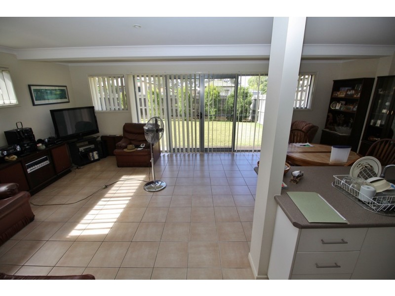 1 6 GLADYS STREET, Kingaroy QLD 4610