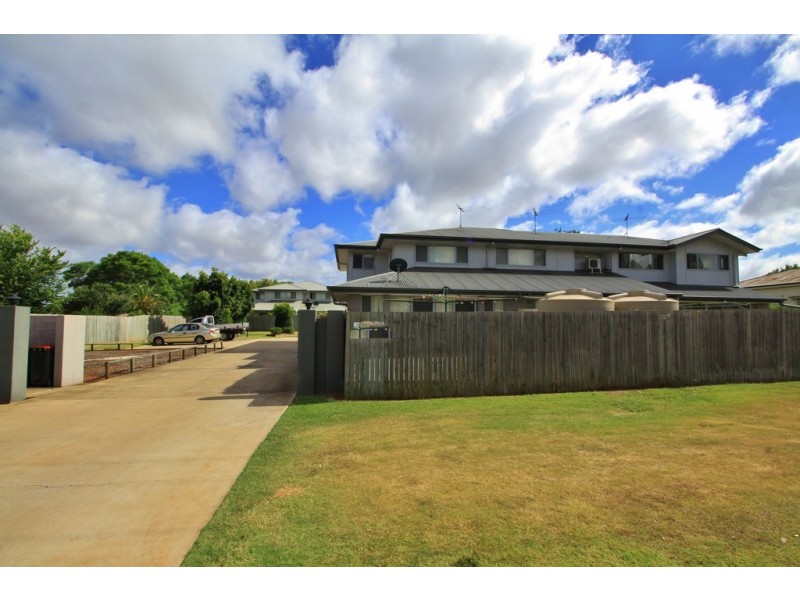 1 6 GLADYS STREET, Kingaroy QLD 4610