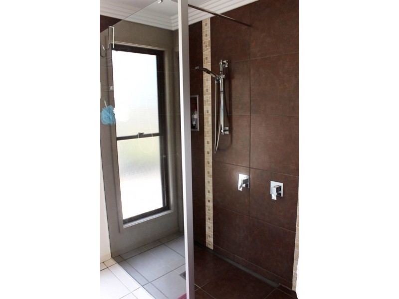 47 Tara Avenue, Nanango QLD 4615