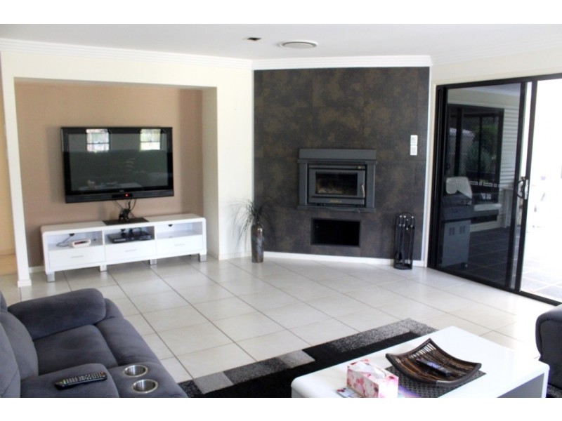 47 Tara Avenue, Nanango QLD 4615