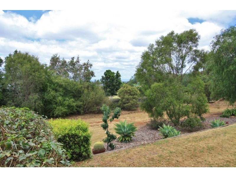 2 PINE COURT, Kingaroy QLD 4610