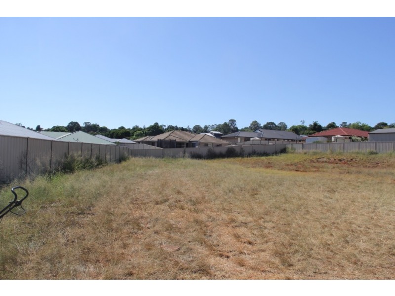 13 Lara court, Kingaroy QLD 4610