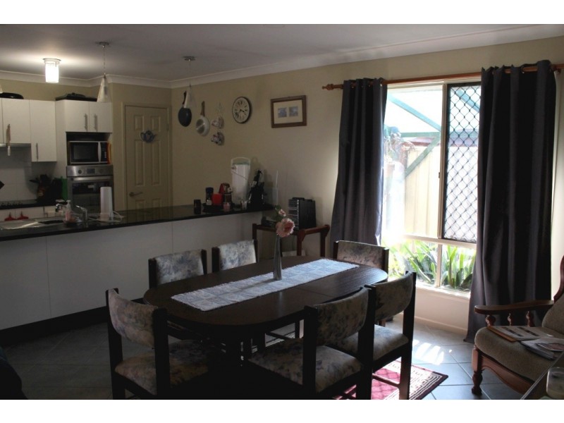 7 Hawthorne Street, Nanango QLD 4615