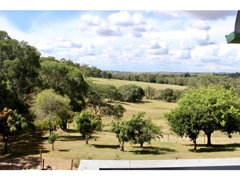 74 Hicken Way, Nanango QLD 4615