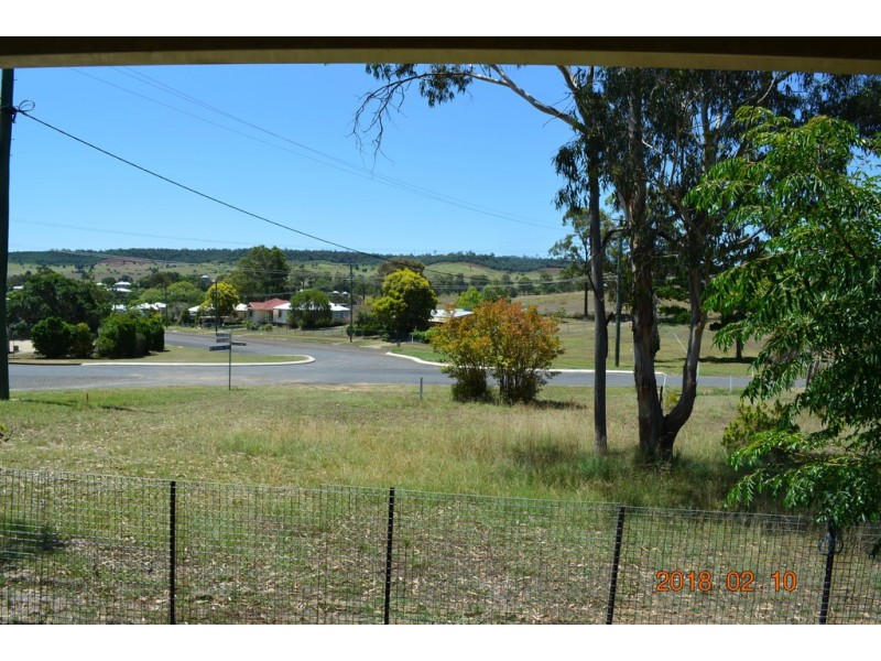 32 Beresford Street, Proston QLD 4613