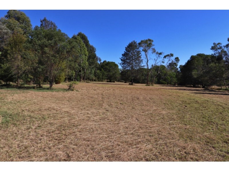 25 REDMANS ROAD, Kingaroy QLD 4610