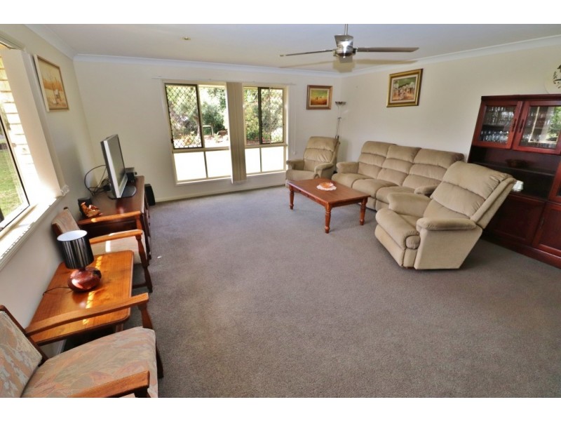 37 Macaulay Drive, Kingaroy QLD 4610
