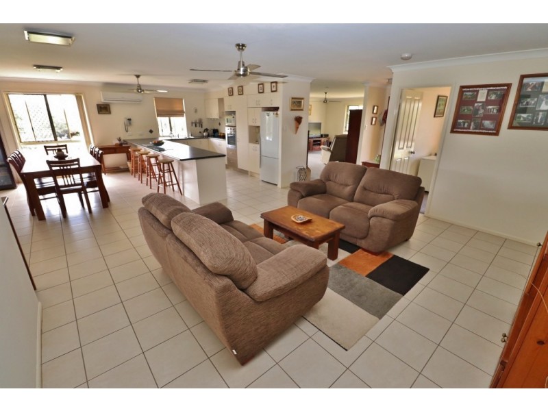 37 Macaulay Drive, Kingaroy QLD 4610
