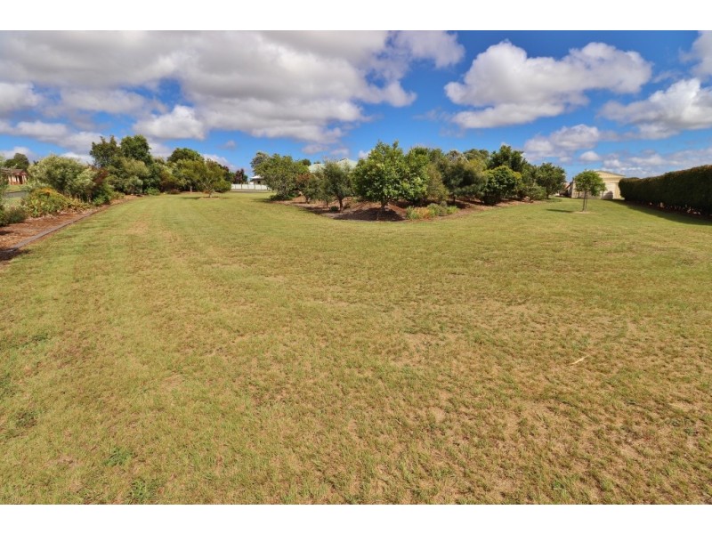 37 Macaulay Drive, Kingaroy QLD 4610