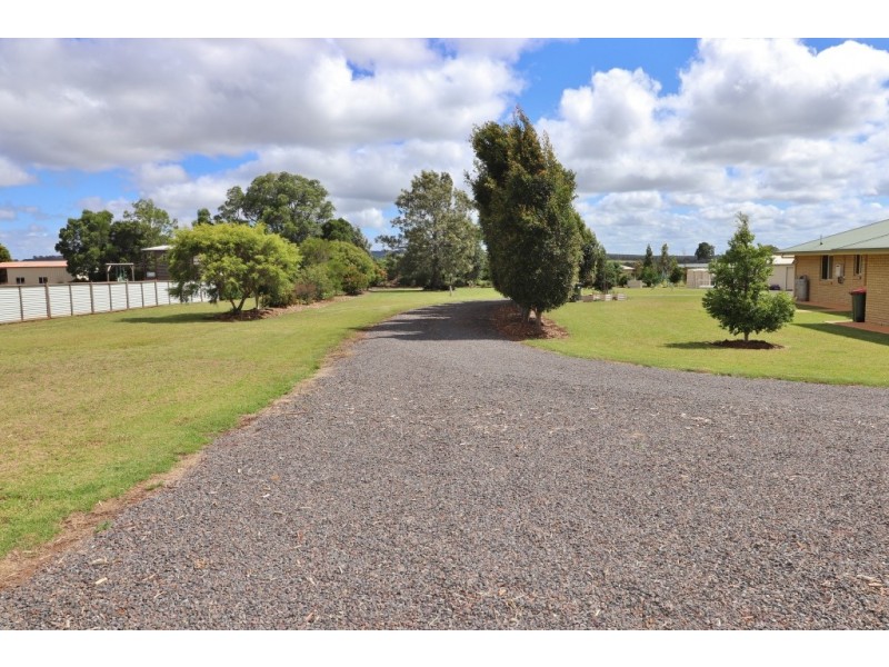 37 Macaulay Drive, Kingaroy QLD 4610