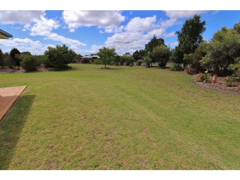 37 Macaulay Drive, Kingaroy QLD 4610