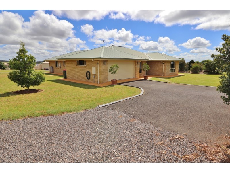 37 Macaulay Drive, Kingaroy QLD 4610